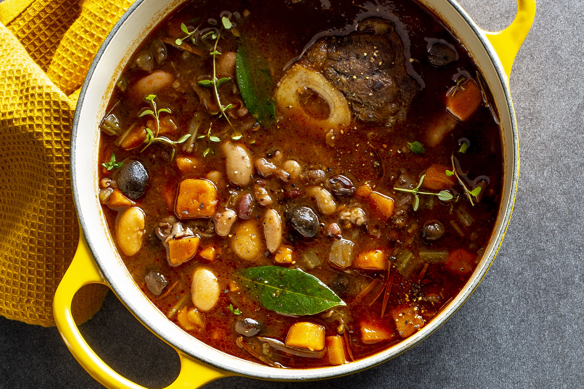 Beef and bean slow-cooker soup