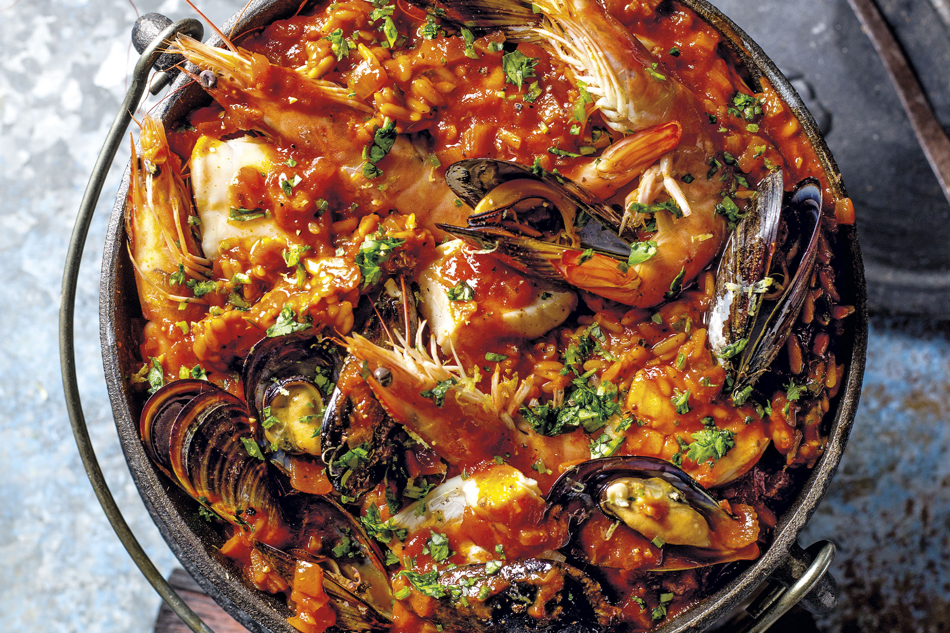 Seafood Potjie Recipe - Ingredients & Method - Fresh Living