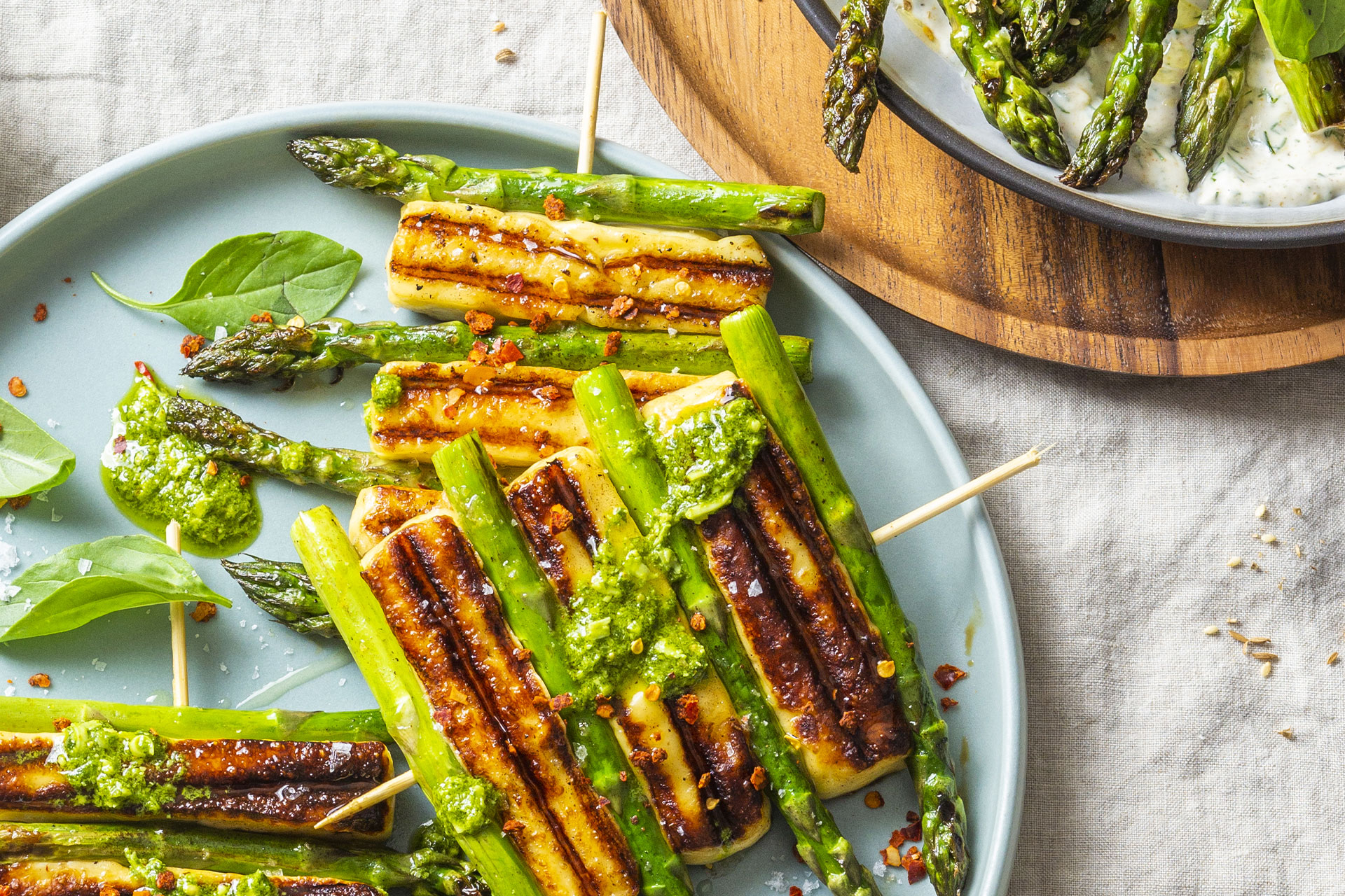 Halloumi and asparagus skewers