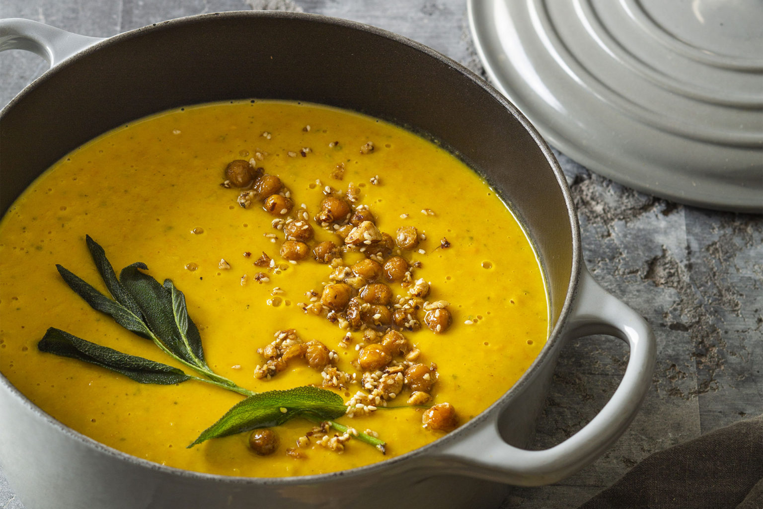 Carrot, parsnip and sage soup with crispy dukkha chickpeas - Fresh Living